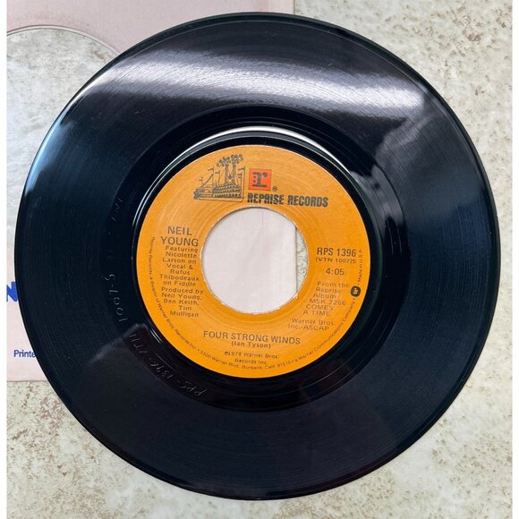 Neil Young Human Highway / Four Strong Winds 45 Rock 1978 Reprise 1396 VG+ - Picture 6 of 6
